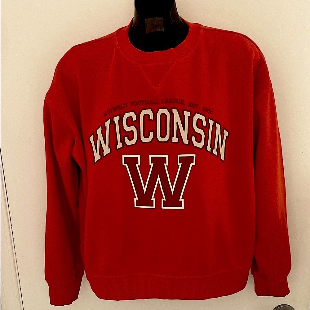H&M Long sleeved Orange Sweatshirt “Wisconsin W” Unisex  Size Medium